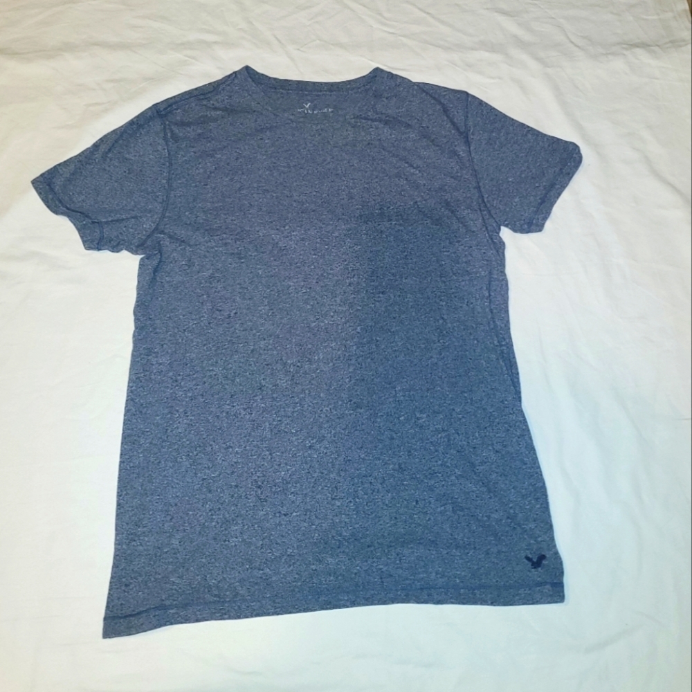 American Eagle Outfitters Blue Short Sleeve Tee Tshirt. Classic Fit